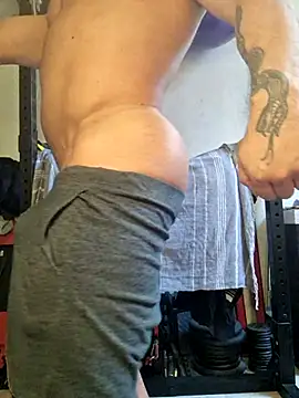 Snapshot of Clarkstrip chatting on September 12, 2025, 2:17 pm Clarkstrip online show from September 12, 2025, 2:17 pm