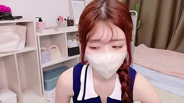 Snapshot of Ema_o0_chan chatting on July 5, 2026, 5:31 pm Ema o0 chan online show from July 5, 2026, 5:31 pm