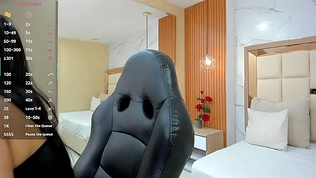 Snapshot of julieta_rosee chatting on October 29, 2025, 10:20 pm julieta rosee online show from October 29, 2025, 10:20 pm