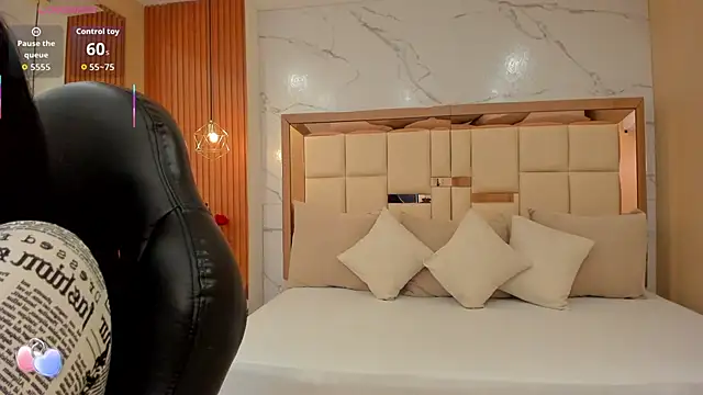 Snapshot of julieta_rosee chatting on November 11, 2025, 10:15 pm julieta rosee online show from November 11, 2025, 10:15 pm