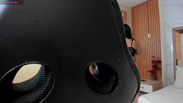 Snapshot of julieta_rosee chatting on November 24, 2025, 9:59 pm julieta rosee online show from November 24, 2025, 9:59 pm