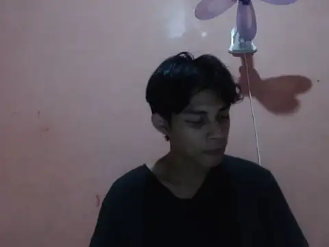 Snapshot of Kyoshi_19 chatting on November 17, 2025, 11:03 am Kyoshi 19 online show from November 17, 2025, 11:03 am