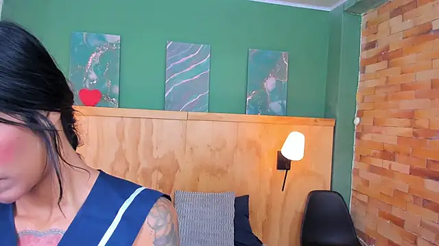 milavega  online show from October 27, 2025, 12:17 pm