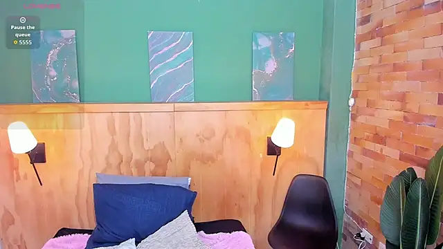 milavega  online show from March 28, 2026, 12:28 pm