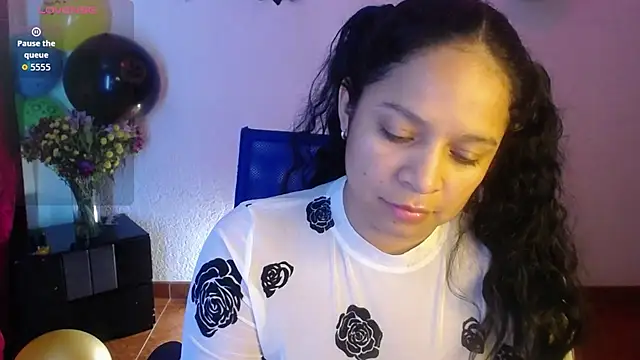 Sara cute92 online show from October 23, 2025, 8:35 am