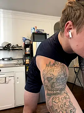 Snapshot of King_Kev_ chatting on October 9, 2025, 5:13 pm King Kev online show from October 9, 2025, 5:13 pm