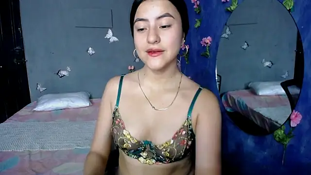 Snapshot of Karina_sweet1 chatting on September 8, 2025, 3:55 pm Karina sweet1 online show from September 8, 2025, 3:55 pm