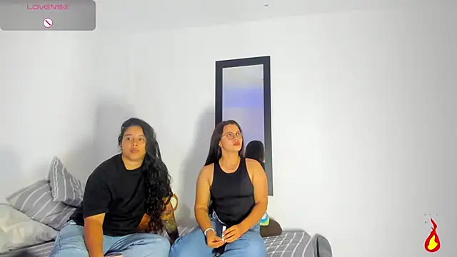 Dilan and Mia online show from June 25, 2026, 8:25 pm