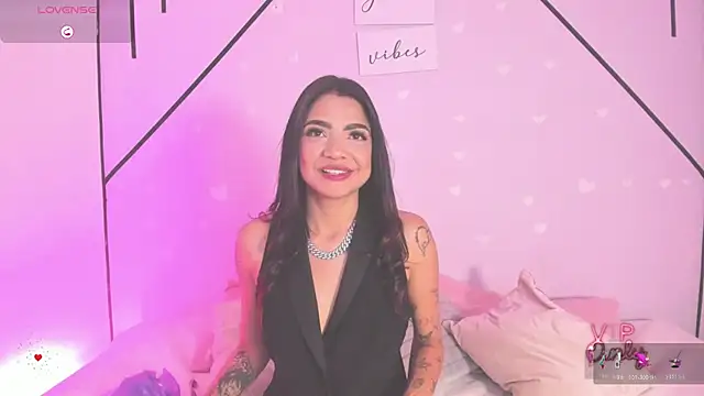 MiahCornell  online show from February 27, 2026, 8:41 pm