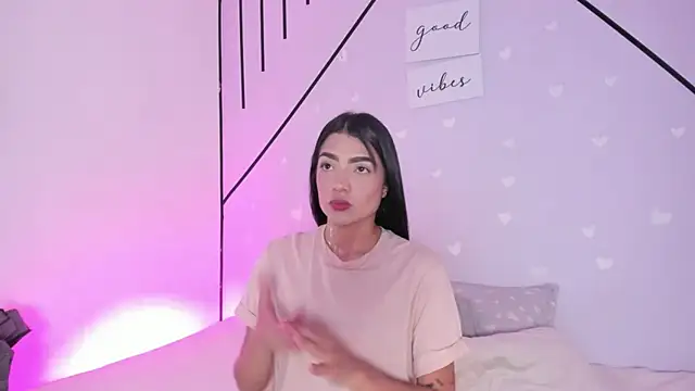 MiahCornell  online show from March 31, 2026, 8:11 pm