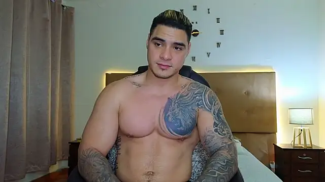 Snapshot of Steven_Velez chatting on November 13, 2025, 1:31 am Steven Velez online show from November 13, 2025, 1:31 am