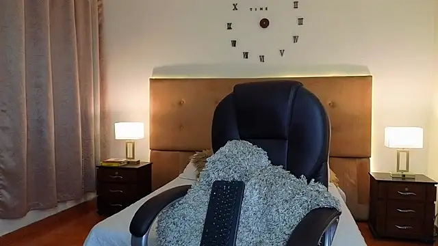 Steven Velez online show from April 19, 2026, 2:56 am