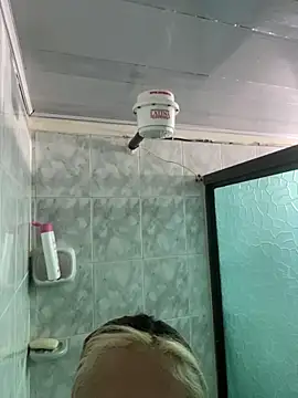 Snapshot of Sallem_Pink chatting on October 27, 2025, 10:16 am Sallem Pink online show from October 27, 2025, 10:16 am