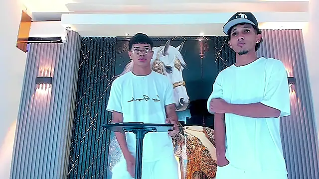 Dominic Max  online show from October 26, 2025, 10:15 am