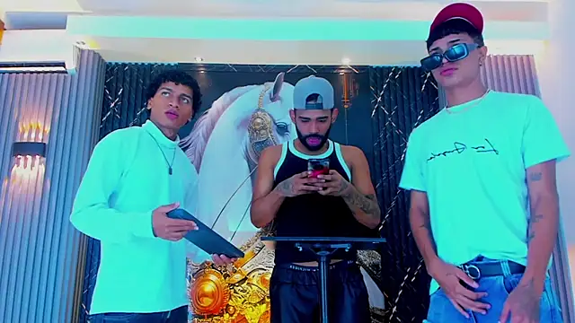 Dominic Max  online show from September 21, 2025, 3:22 am