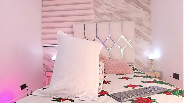 cataleya ebony  online show from December 17, 2025, 3:11 am