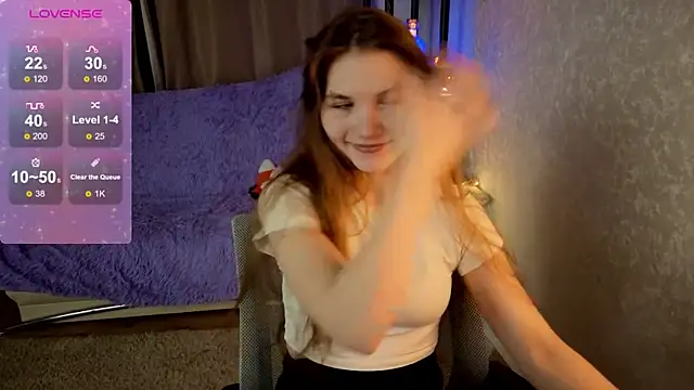 Snapshot of Nika_OMG chatting on November 7, 2025, 8:24 pm Nika OMG online show from November 7, 2025, 8:24 pm