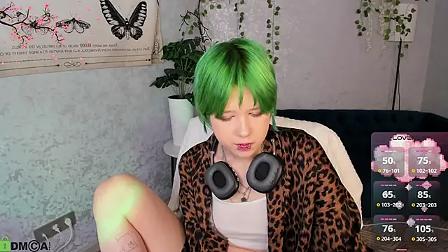 CarolineRichter online show from March 4, 2026, 3:14 am