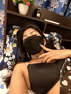 priya 26 online show from November 18, 2025, 11:15 pm