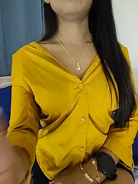 Snapshot of priya_26 chatting on July 16, 2026, 4:37 pm priya 26 online show from July 16, 2026, 4:37 pm