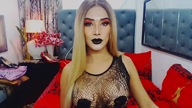 Snapshot of Mistress4fun chatting on March 8, 2026, 9:45 am Mistress4fun online show from March 8, 2026, 9:45 am