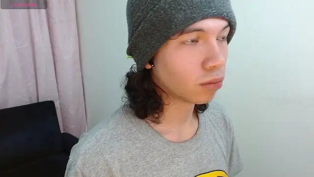 Xoxo Smiles online show from March 29, 2026, 9:44 am