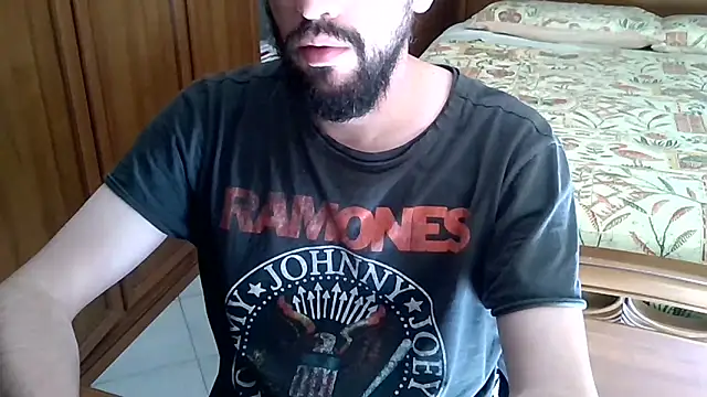 Snapshot of MisterX_99 chatting on October 6, 2025, 11:33 am MisterX 99 online show from October 6, 2025, 11:33 am