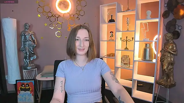 eva smiith  online show from June 4, 2026, 5:45 am