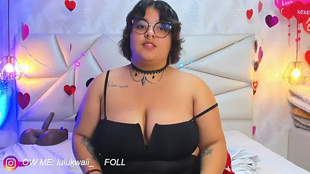 lulukawai16 online show from February 19, 2026, 7:22 pm