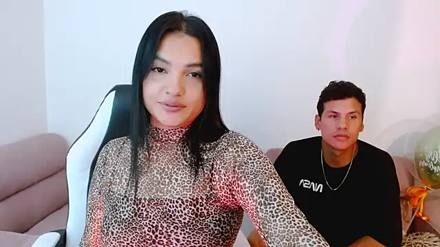 Snapshot of gaby_saikoz chatting on November 9, 2025, 12:25 am gaby saikoz online show from November 9, 2025, 12:25 am