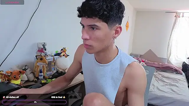 Snapshot of LuClawthorne_ chatting on March 18, 2026, 5:14 pm LuClawthorne online show from March 18, 2026, 5:14 pm