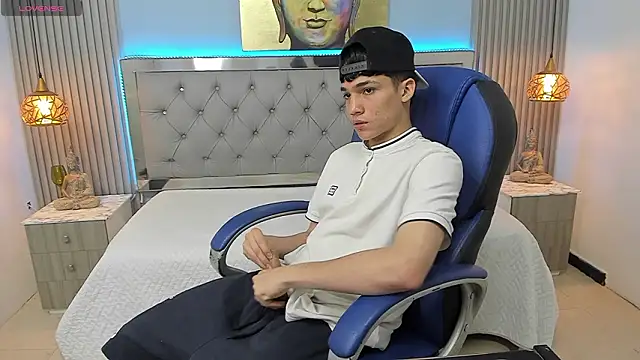 SamBlack  online show from March 27, 2026, 12:39 pm