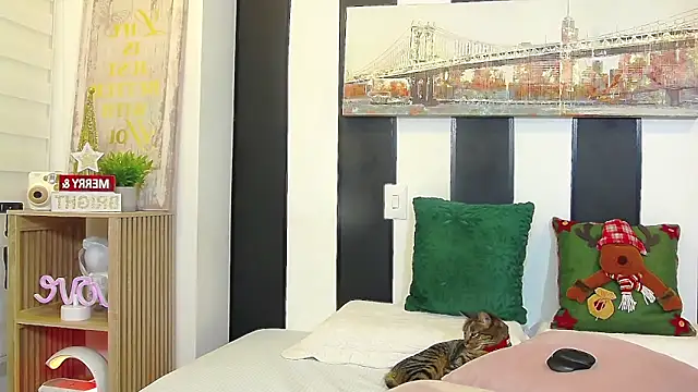 ParisRoux online show from December 18, 2025, 8:23 pm