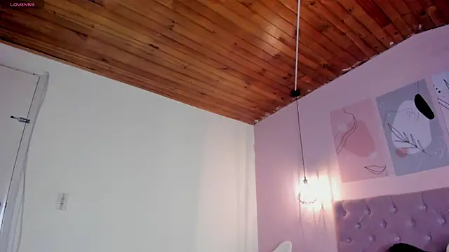 Snapshot of ATENA_JB chatting on November 1, 2025, 10:14 pm ATENA JB online show from November 1, 2025, 10:14 pm