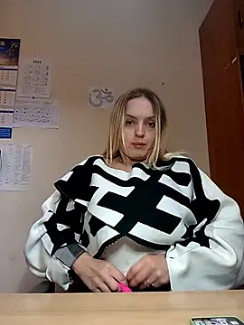 Ami Foxy online show from October 31, 2025, 10:56 am