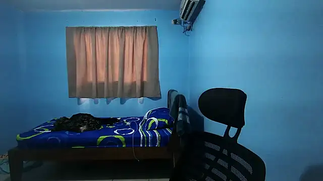 Jaket lovers online show from September 23, 2025, 6:37 pm