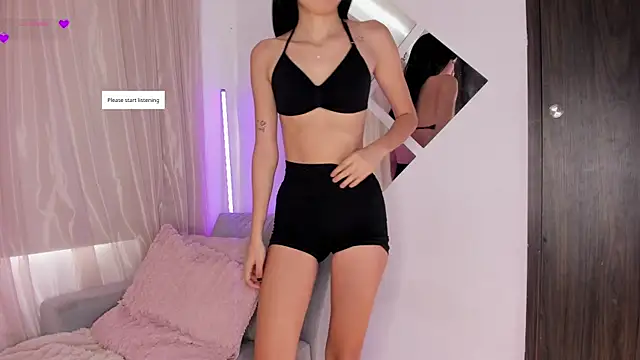 Snapshot of Lilily_lv chatting on July 1, 2026, 2:17 pm Lilily lv online show from July 1, 2026, 2:17 pm