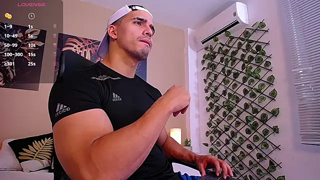 Snapshot of ChristopherBlack_ chatting on January 6, 2026, 1:15 pm ChristopherBlack online show from January 6, 2026, 1:15 pm