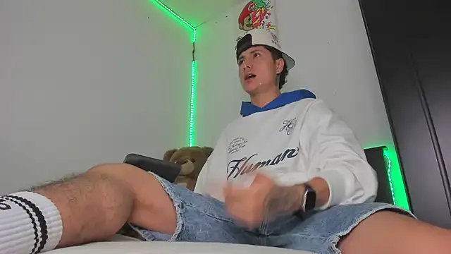 Snapshot of Mateo_Escobar chatting on January 9, 2026, 4:52 am Mateo Escobar online show from January 9, 2026, 4:52 am