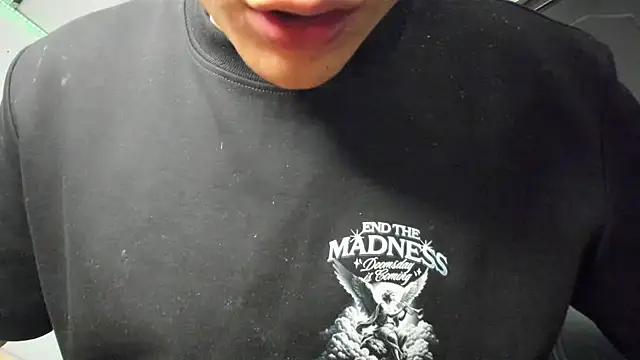 Mateo Escobar online show from December 3, 2025, 8:58 am