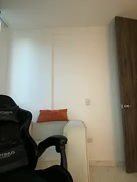 Snapshot of Kyleighc chatting on February 3, 2026, 11:10 pm Kyleighc online show from February 3, 2026, 11:10 pm