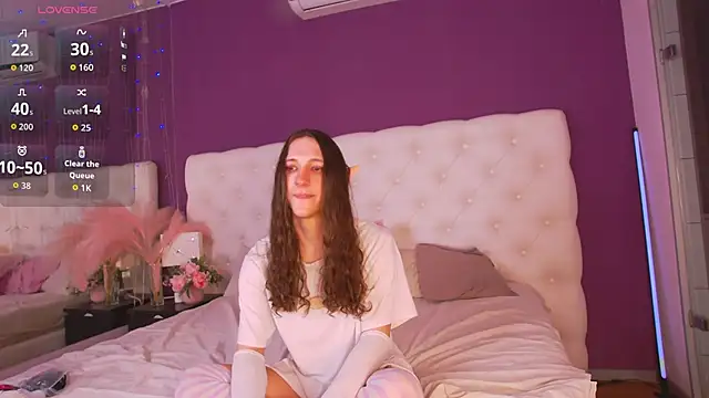 SilverMuse online show from March 31, 2026, 12:23 am