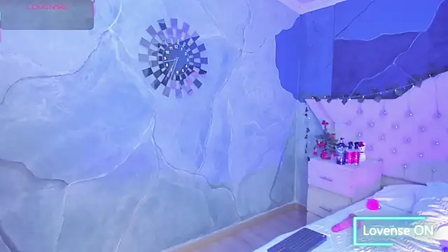 AmbarFoxx  online show from December 4, 2025, 7:07 am