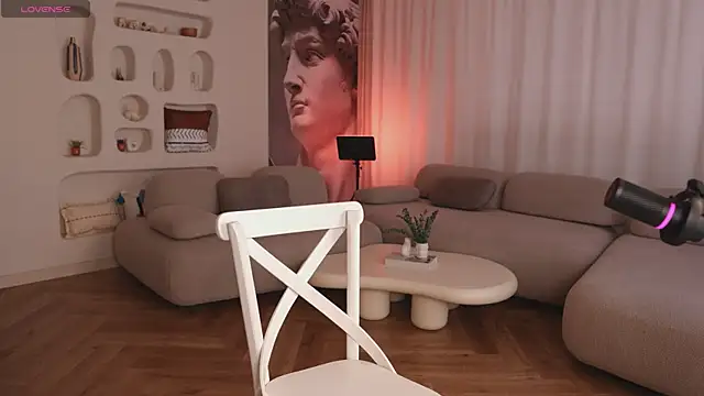 Snapshot of Foxy__lady chatting on March 9, 2026, 4:05 am Foxy lady online show from March 9, 2026, 4:05 am