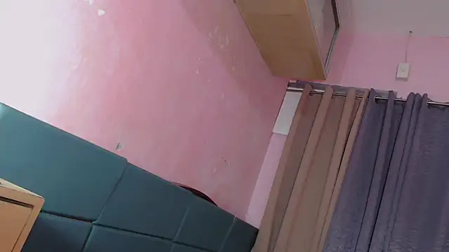 Snapshot of fallen_angel08 chatting on November 28, 2025, 12:38 pm fallen angel08 online show from November 28, 2025, 12:38 pm