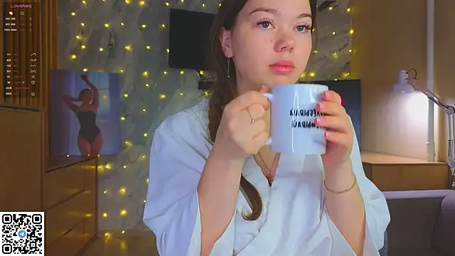 miss bubbles  online show from December 17, 2025, 1:21 am