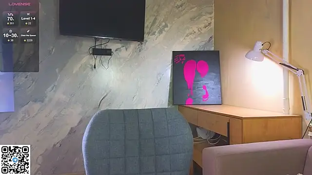 miss bubbles  online show from November 19, 2025, 12:32 am