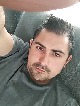 Bradd 32 online show from October 20, 2025, 4:40 pm