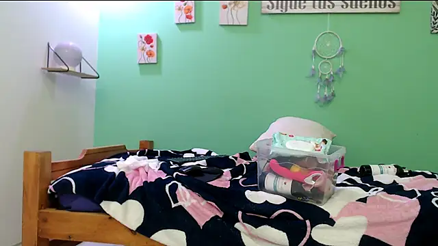 Snapshot of gatitasexygatitasexy chatting on December 13, 2025, 8:04 pm gatitasexygatitasexy online show from December 13, 2025, 8:04 pm