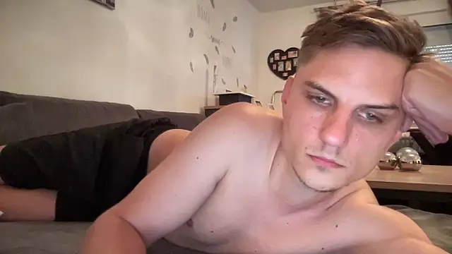 Sweetbooy90 online show from May 10, 2026, 8:29 am